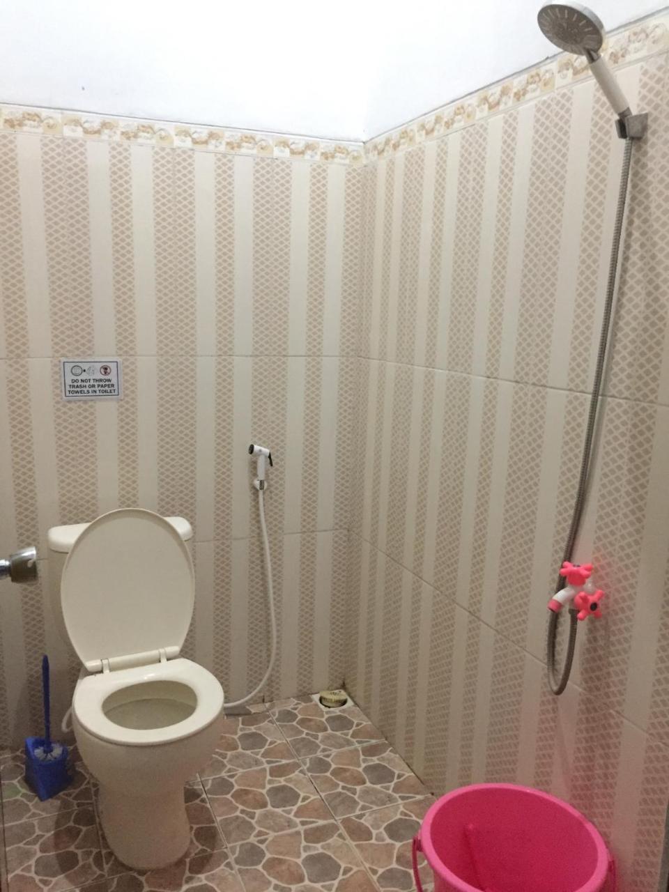 Asta Homestay كاريمونجاوا المظهر الخارجي الصورة